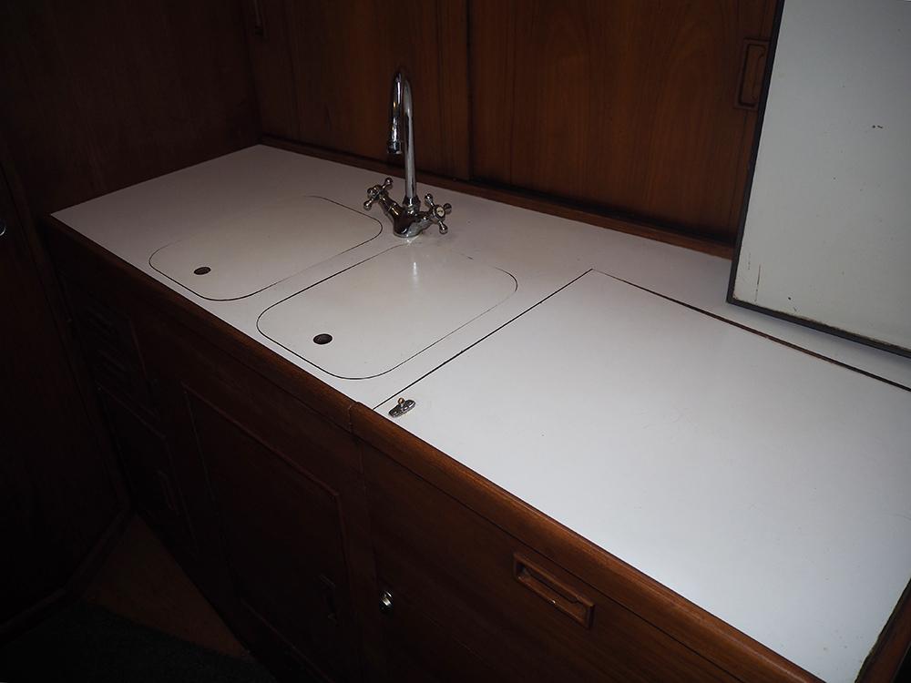 Salon, H&eacute;bergements